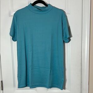 LuLaRoe Ruth Mock Neck short sleeve tunic size L.